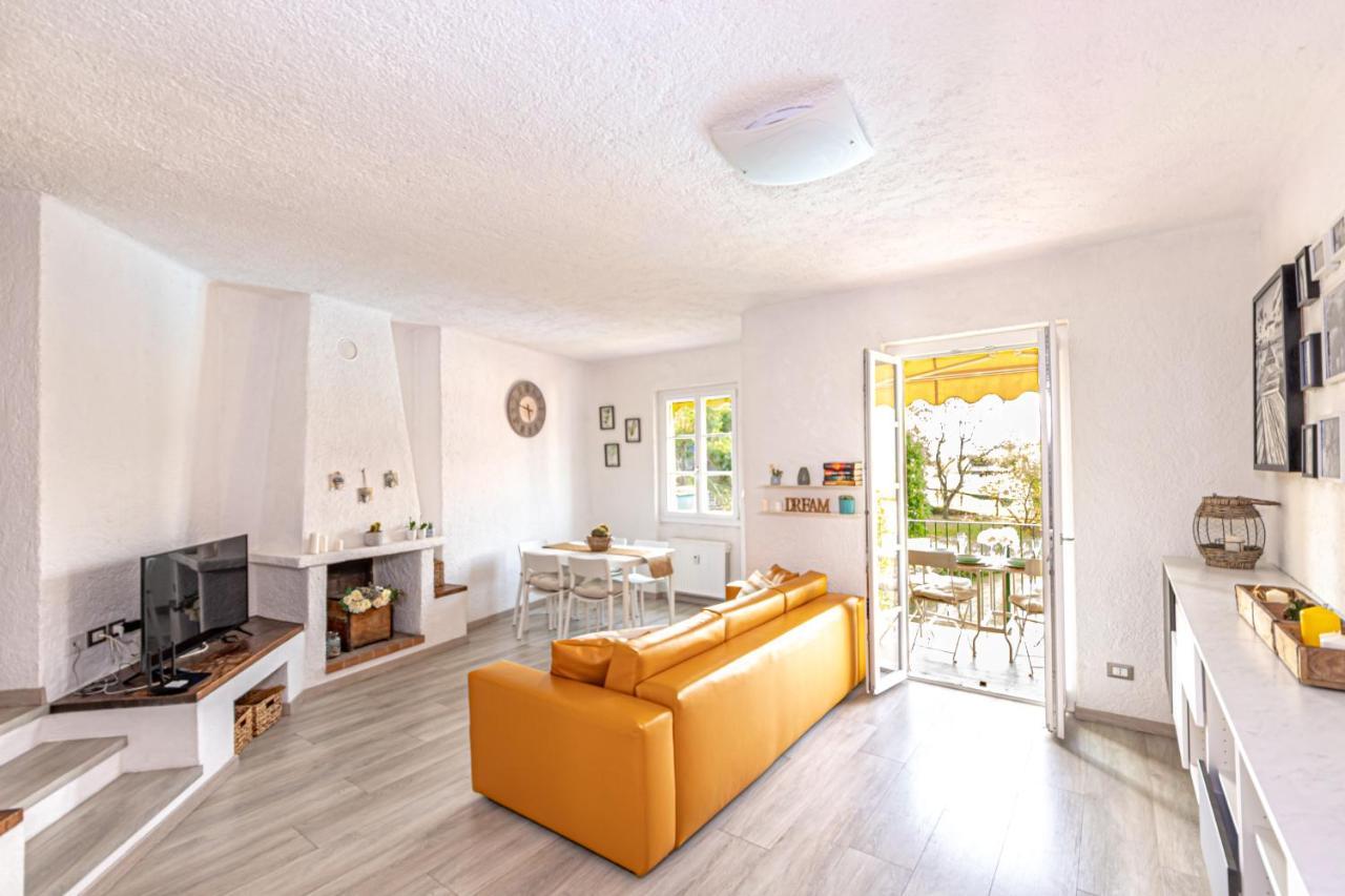 Sara E Melissa House Lierna Διαμέρισμα Εξωτερικό φωτογραφία